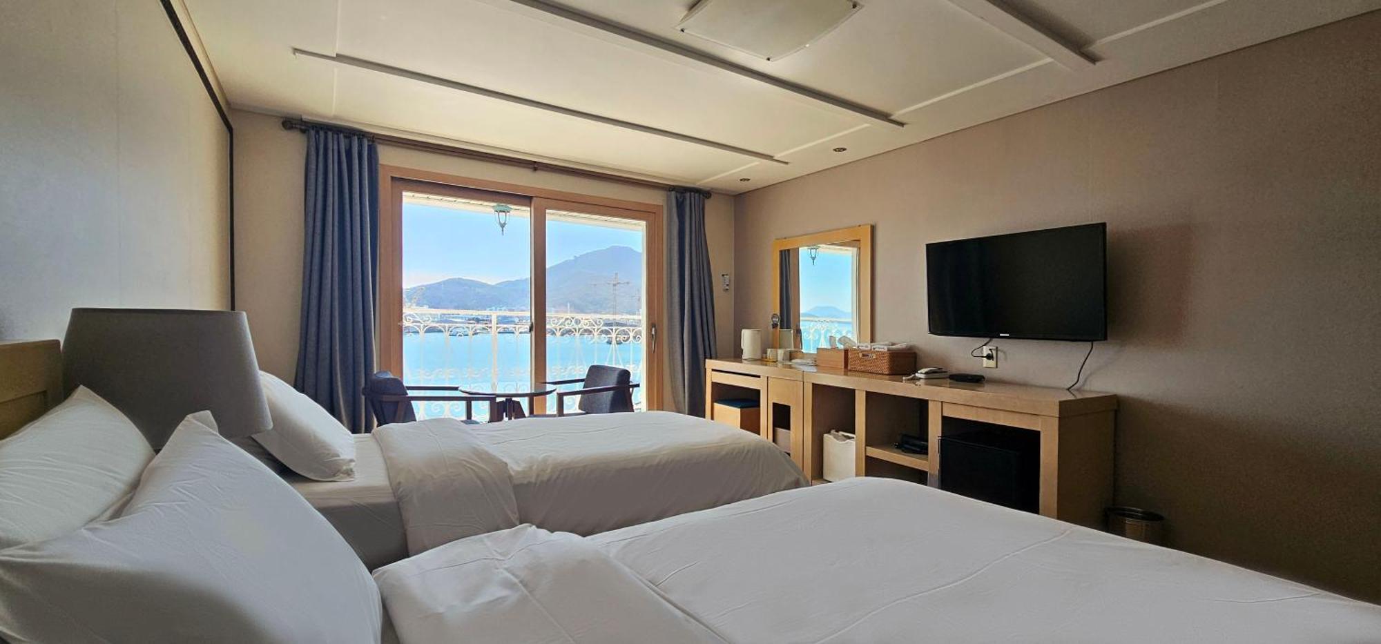 Hansan Hotel Tongyeong Buitenkant foto